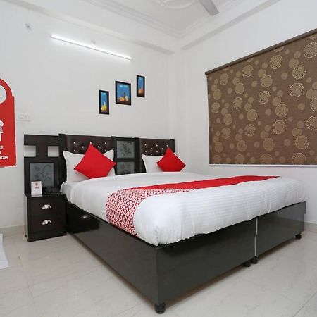 Oyo 11306 Ss Hotel Gorakhpur Extérieur photo