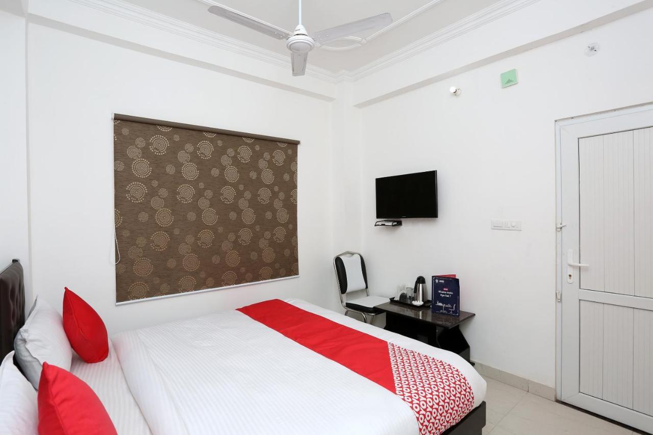 Oyo 11306 Ss Hotel Gorakhpur Extérieur photo