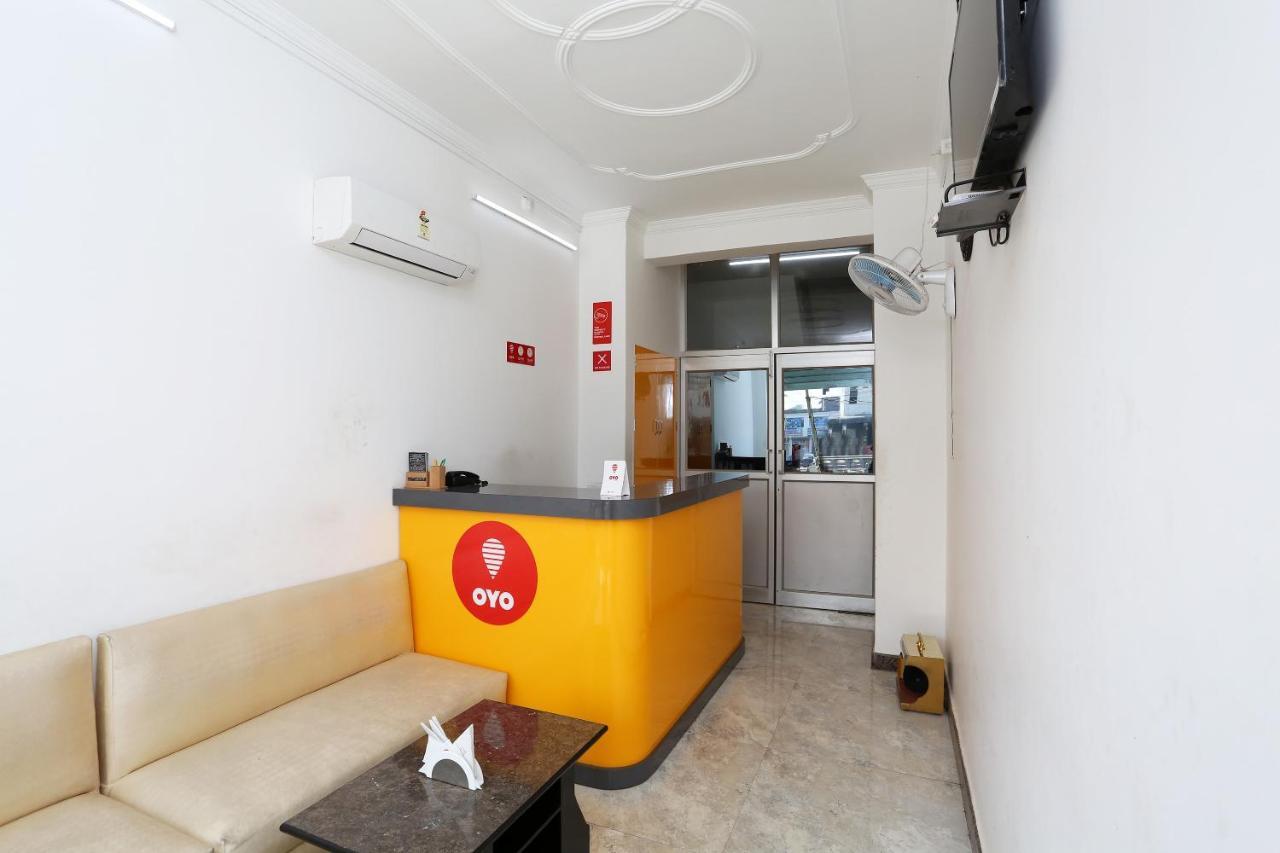 Oyo 11306 Ss Hotel Gorakhpur Extérieur photo