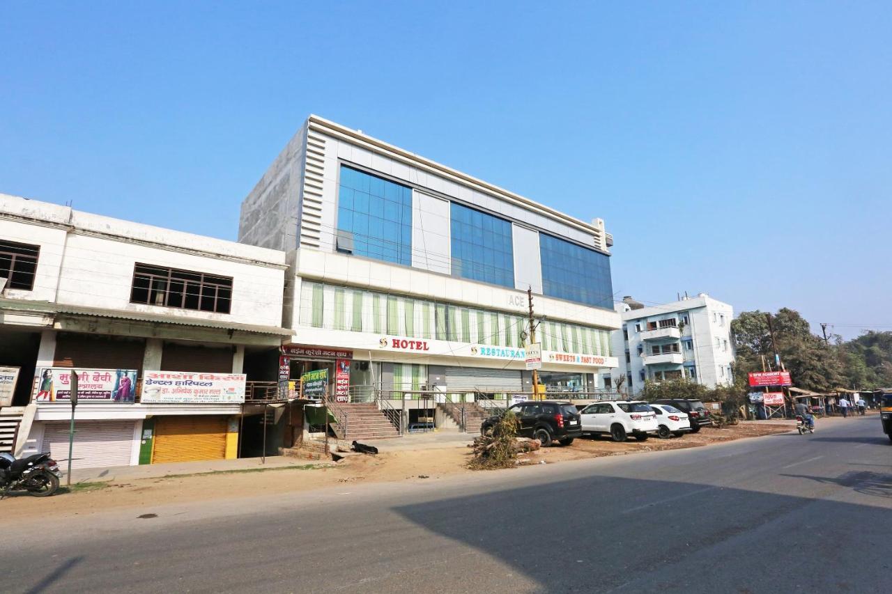 Oyo 11306 Ss Hotel Gorakhpur Extérieur photo