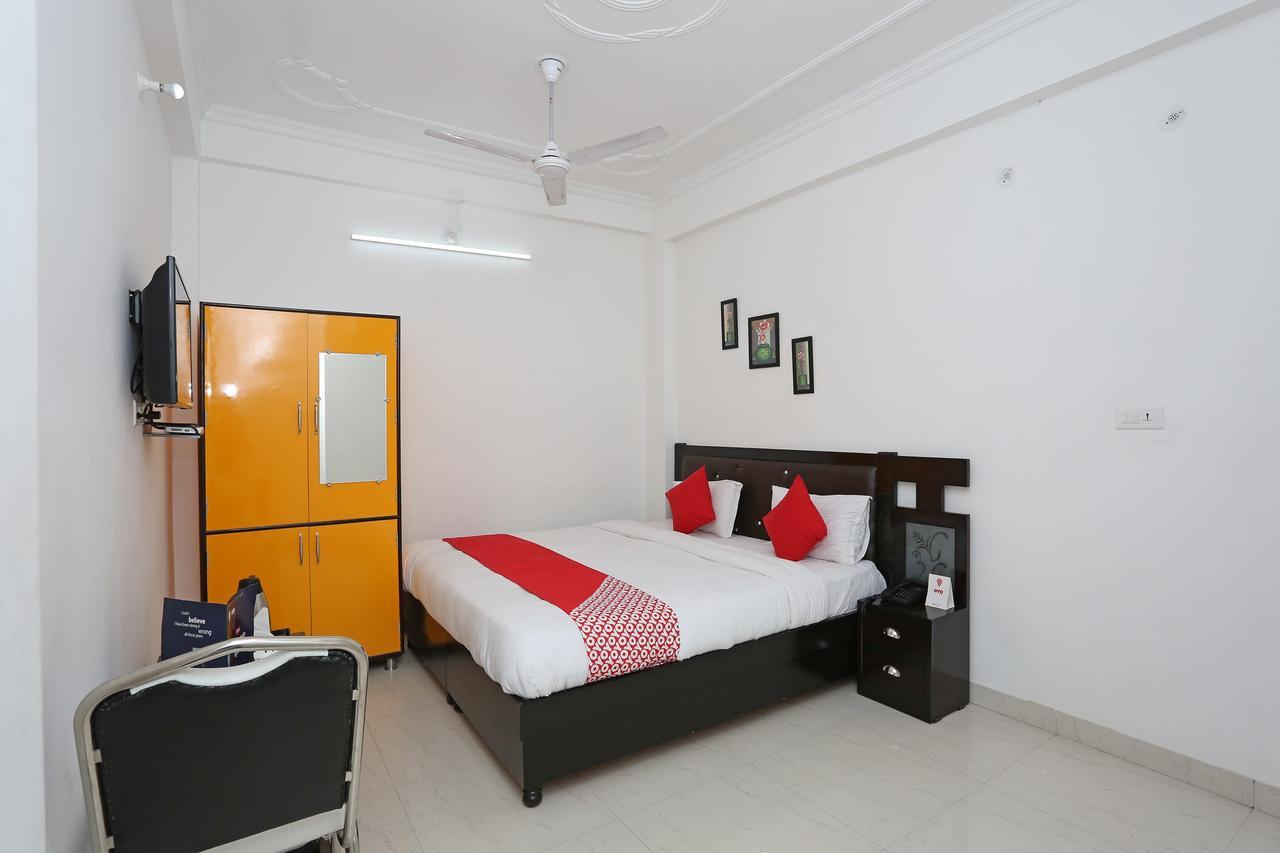 Oyo 11306 Ss Hotel Gorakhpur Extérieur photo