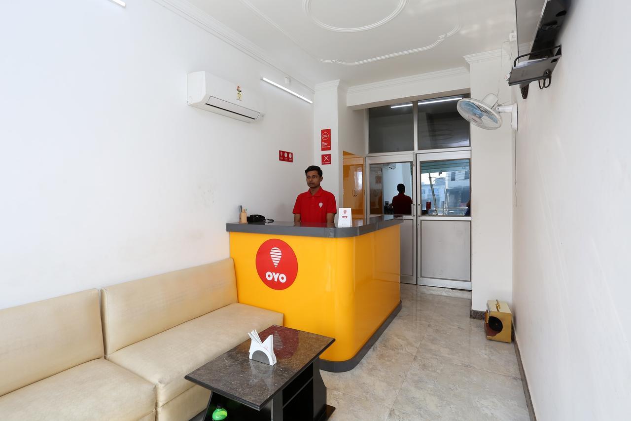 Oyo 11306 Ss Hotel Gorakhpur Extérieur photo