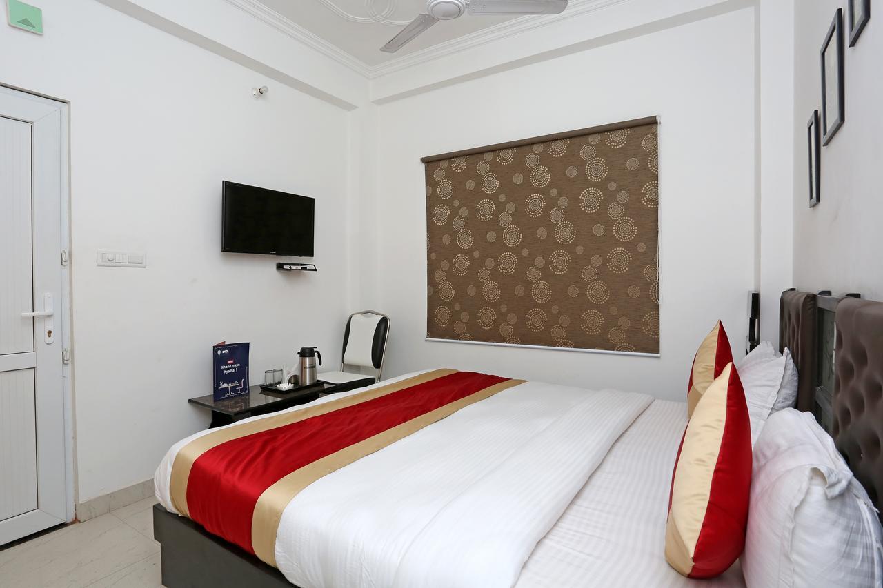 Oyo 11306 Ss Hotel Gorakhpur Extérieur photo